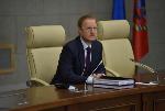Губернатор Виктор Томенко поблагодарил депутатов Алтайского краевого Законодательного Собрания за проделанную парламентом работу