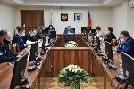 Взаимодействие общества, власти и частных структур для сохранения экологии обсудили в Парламентском центре 
