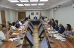 Депутаты АКЗС обсудили с регоператорами проблемы и перспективы развития системы обращения с ТКО в Алтайском крае
