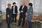 Владимир Устинов оценил готовность школ округа к организации бесплатного питания для учеников начальных классов