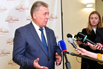 Предоставлять возможность использования маткапитала сразу после рождения ребенка предлагают депутаты АКЗС