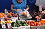 Самозанятые россияне смогут реализовать сельхозпродукцию на ярмарках выходного дня
