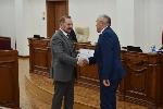 На сессии АКЗС вручили краевые и федеральные награды 