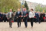 Депутаты АКЗС возложили цветы к Мемориалу славы в Барнауле