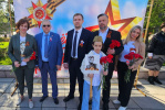 Татьяна Ильюченко и Григорий Бахтин поздравила бийчан с Днем Победы