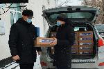 Денис Голобородько передал Благовещенской ЦРБ продуктовые наборы для медиков, работающих с пациентами с COVID-19