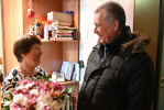 Александр Романенко поздравил с 80-летием мать Героя Советского Союза Светлану Павлюкову