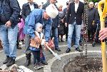 В день города в краевой столице посадили Дерево дружбы и предложили создать центр национальных культур