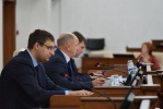 В краевом парламенте прошли предсессионные заседания фракций 