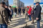 Дмитрий Аганов поддержал инициативу барнаульцев по благоустройству сквера в Индустриальном районе
