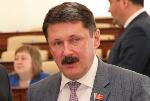 Трактора на газоне и беспорядочная торговля – депутаты предлагают изменить составы административных правонарушений