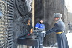 На Мемориале Славы в краевой столице зажгли Вечный огонь