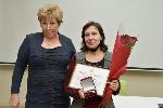 Ирина Шудра вручила награды Алтайского краевого Законодательного Собрания сотрудникам краевой библиотеки 