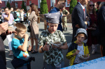 Алтайские школьники поучаствовали в митинге-концерте «Своих не бросаем» в АлтГУ 