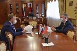 Александр Романенко: Важно решать вопрос с повышением зарплаты бюджетникам более быстрыми темпами 