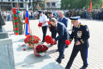 К Мемориалу Славы в Барнауле возложили цветы в День пограничника 