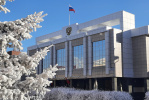 Губернатор Алтайского края Виктор Томенко и председатель АКЗС Александр Романенко поздравили работников органов госбезопасности с профессиональным праздником