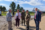 В Бийске ремонтируют дорогу к военному городку