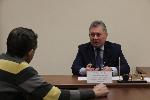 Льготное жилье и транспортные вопросы. Председатель АКЗС провел прием граждан