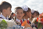 Новая школа в барнаульском поселке Спутник встретила первых учеников