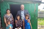 Депутаты «Единой России» поддержали школьников из малообеспеченных семей