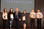 Депутаты АКЗС поздравили студентов Алтайского края с праздником 