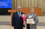 Александр Романенко накануне Дня российской науки вручил награды ведущим ученым Алтайского края