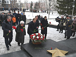 Возложение цветов к Мемориалу Славы в день 80-летия снятия блокады Ленинграда 