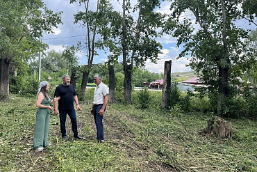 Оперативную ситуацию обсудили на территориях, пострадавших от урагана