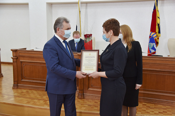 Собрания о награждении. Вологда награждение от Законодательного собрания. Внести награждение АКЗС. Вечерний Брянск награждения. Финалистов федерального конкурса.