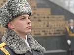 В День народного единства в Барнауле открыли стелу «Город трудовой доблести»