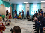Губернатор Виктор Томенко, заместитель Генпрокурора РФ Дмитрий Демешин и спикер АКЗС Александр Романенко открыли детский сад в Первомайском районе