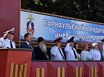 В краевой столице выпускникам Барнаульского юридического института МВД России вручили дипломы об окончании вуза